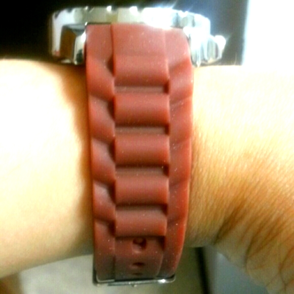 NWT Strada White Austrian Crystal Watch - Picture 4 of 4